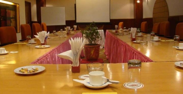Celebrity Boutique Hotel Hyderabad Exterior foto